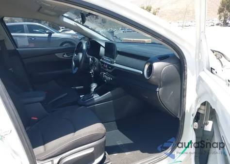 2020 Kia Forte Lxs z USA, uszkodzony, nr VIN 3KPF24AD5LE239634